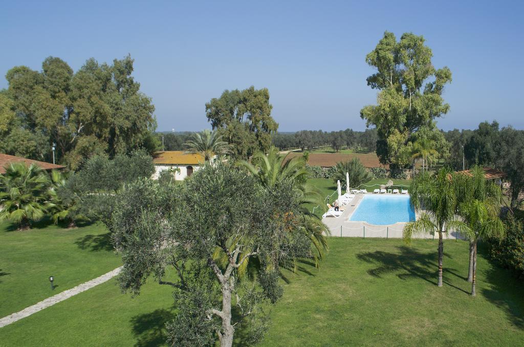 Tenuta Badessa Casalabate Buitenkant foto