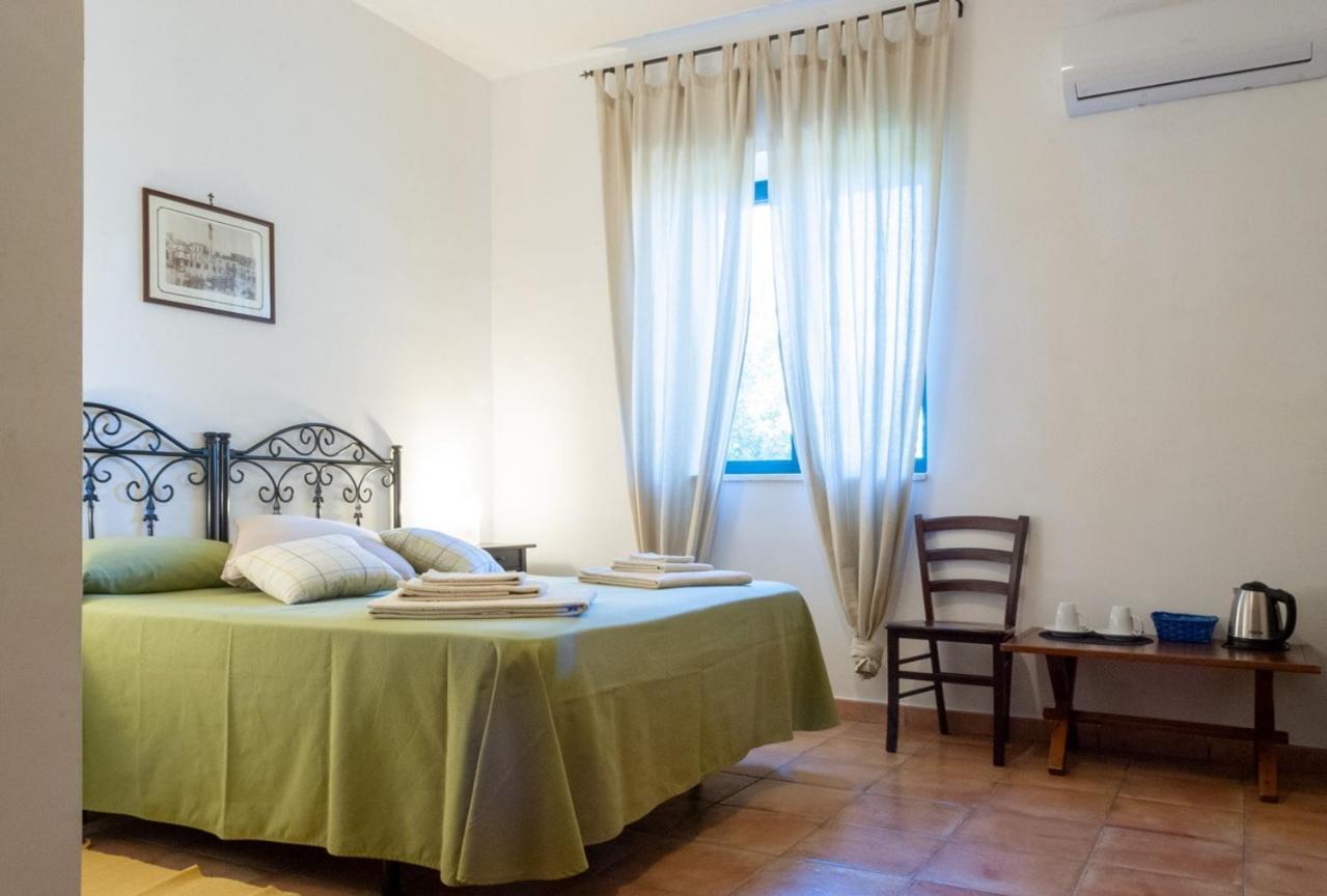 Tenuta Badessa Casalabate Buitenkant foto