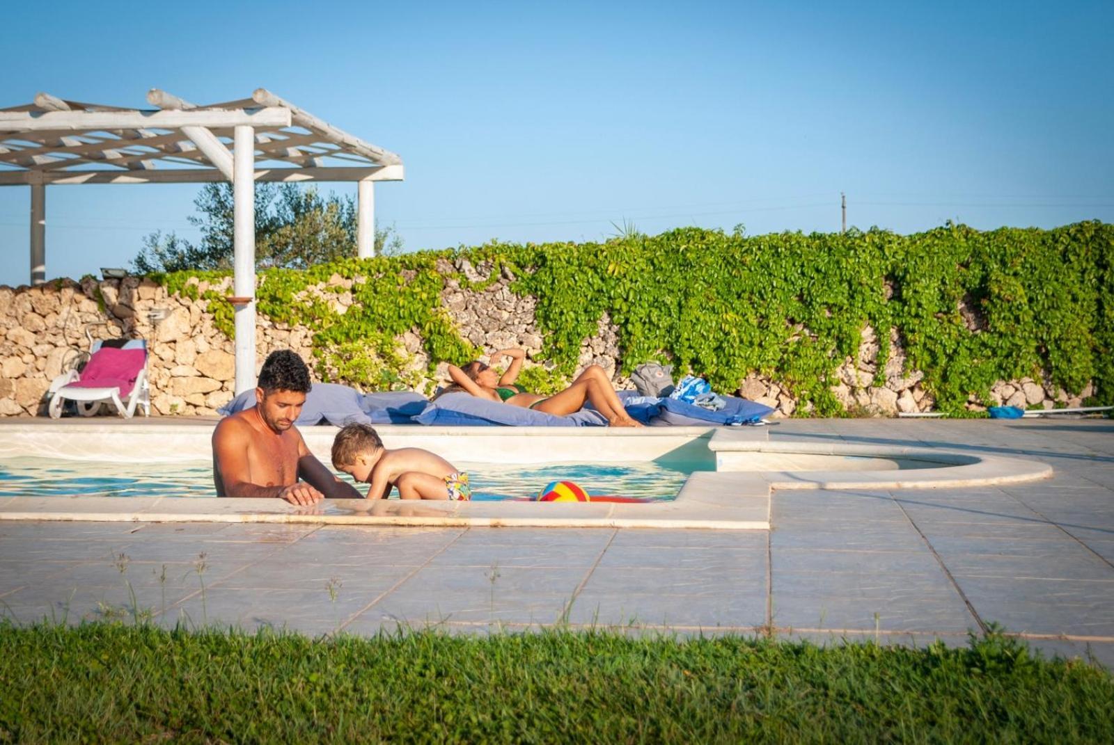 Tenuta Badessa Casalabate Buitenkant foto